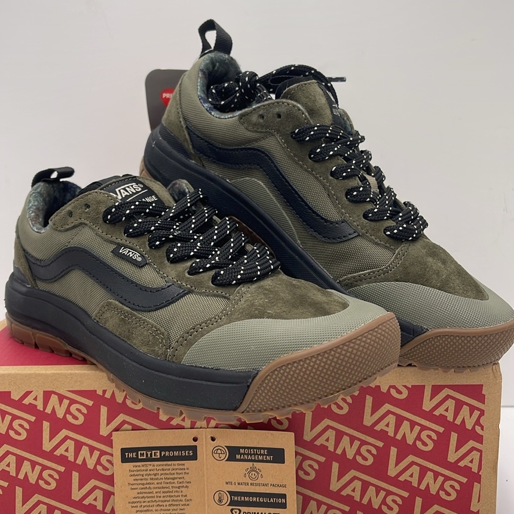 Vans WMNS Olive Green Sneakers Ultrarange Exo
Rain Camo Dark Olive
VN0A5KS4DOL - Picture 4 of 16